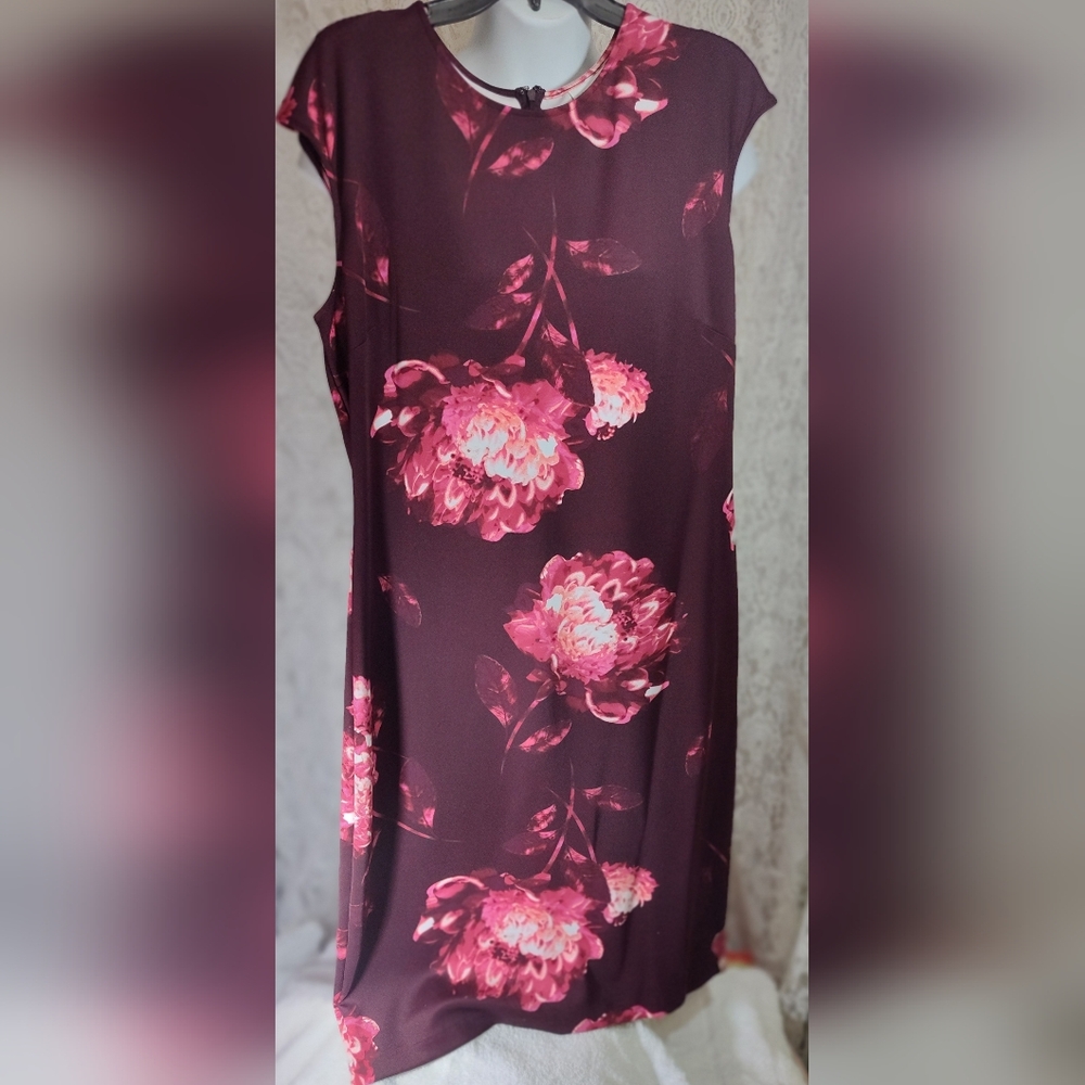 Floral Sleeveless Dress - Pink Coral and Burgundy. NWOT